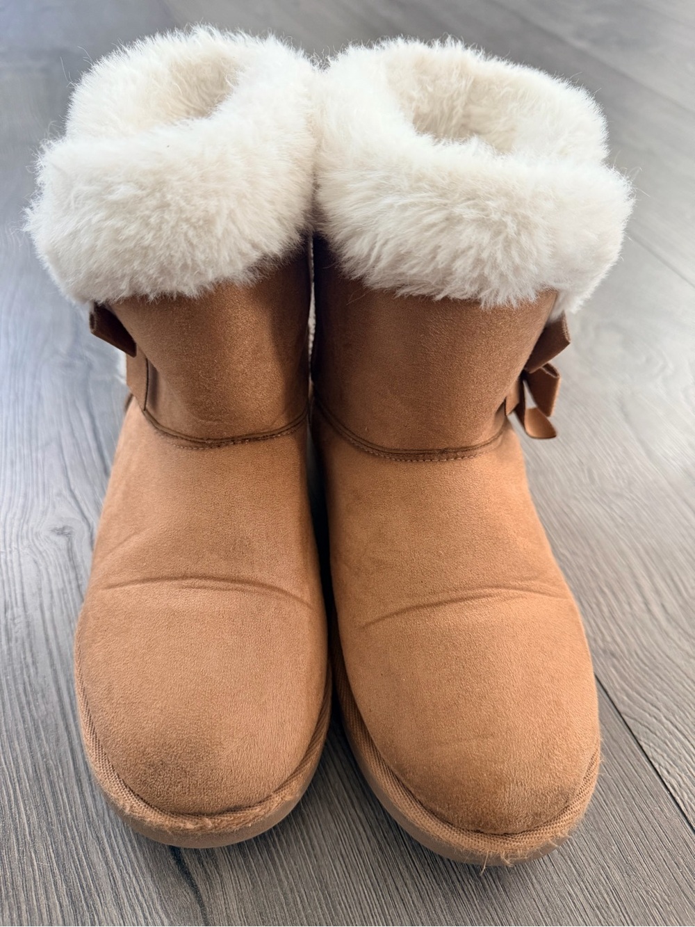 Juicy Couture Girl’s Shearling-Lined Short Boot - Chestnut size 4